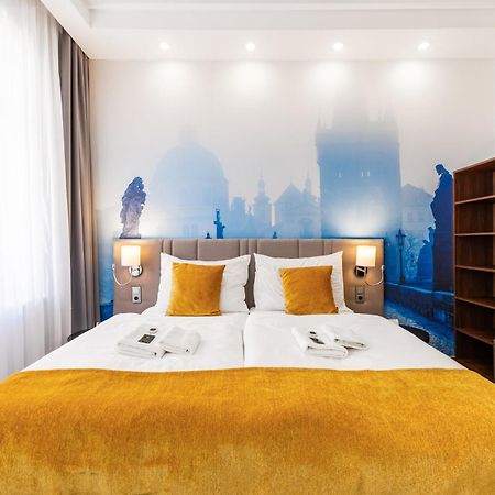 Hotel A1 Royal Plaza Praga Esterno foto