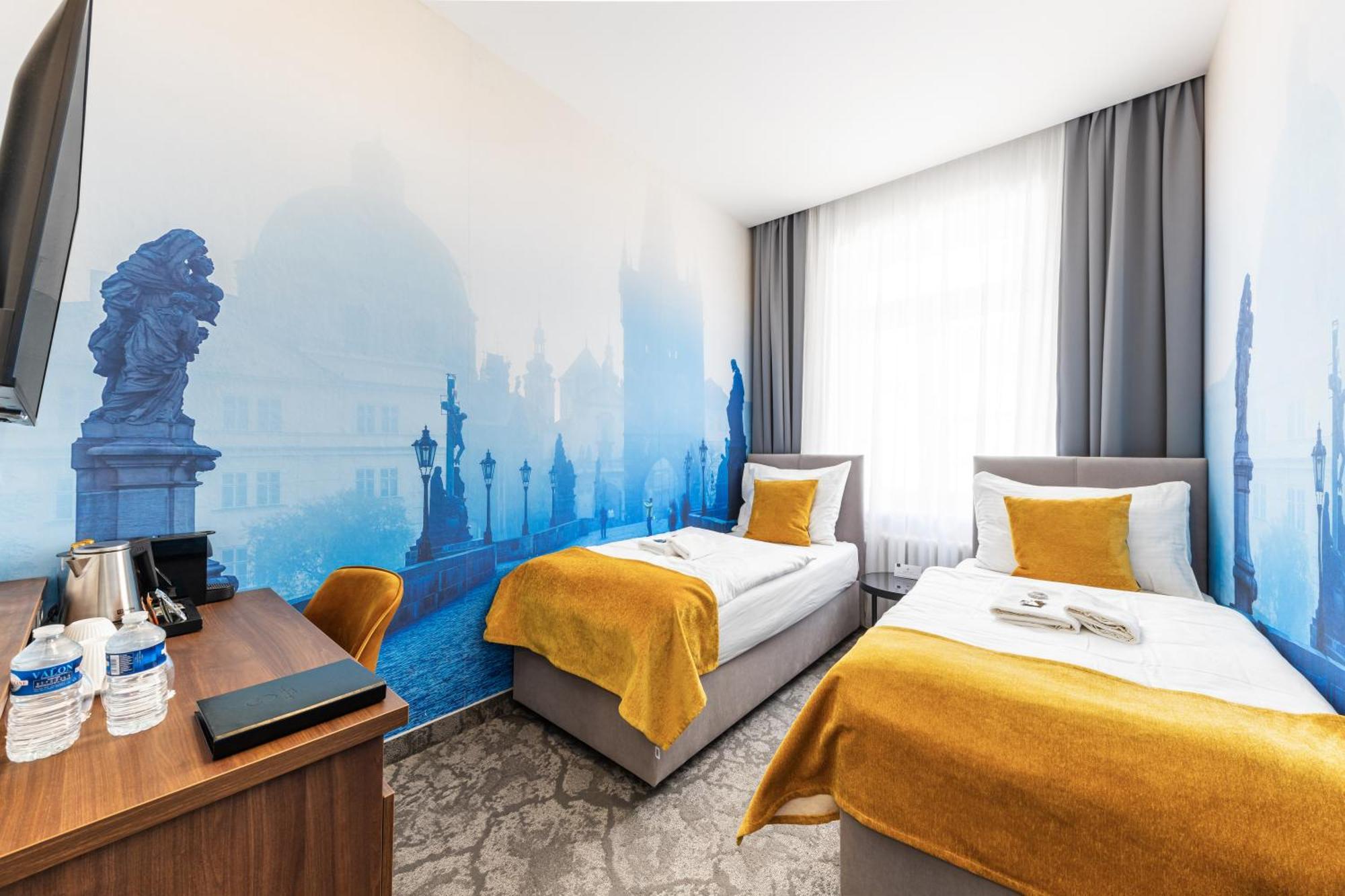 Hotel A1 Royal Plaza Praga Esterno foto