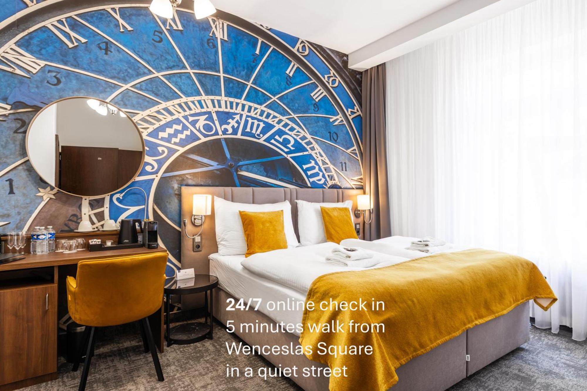 Hotel A1 Royal Plaza Praga Esterno foto